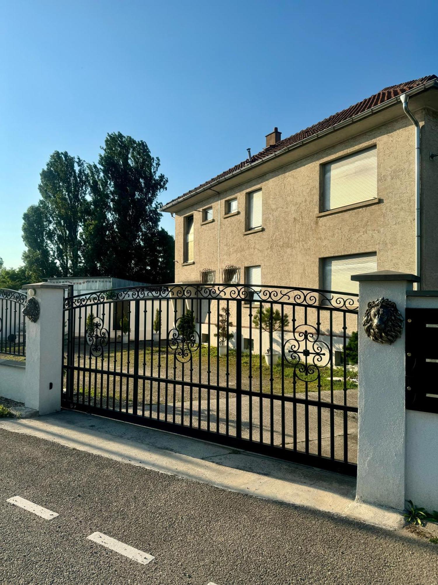 Dynasty Home Spa Appartement 100M2 Jacuzzi Terrasse Holtzheim Exterior photo